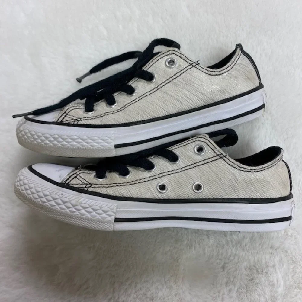 Converse super cool